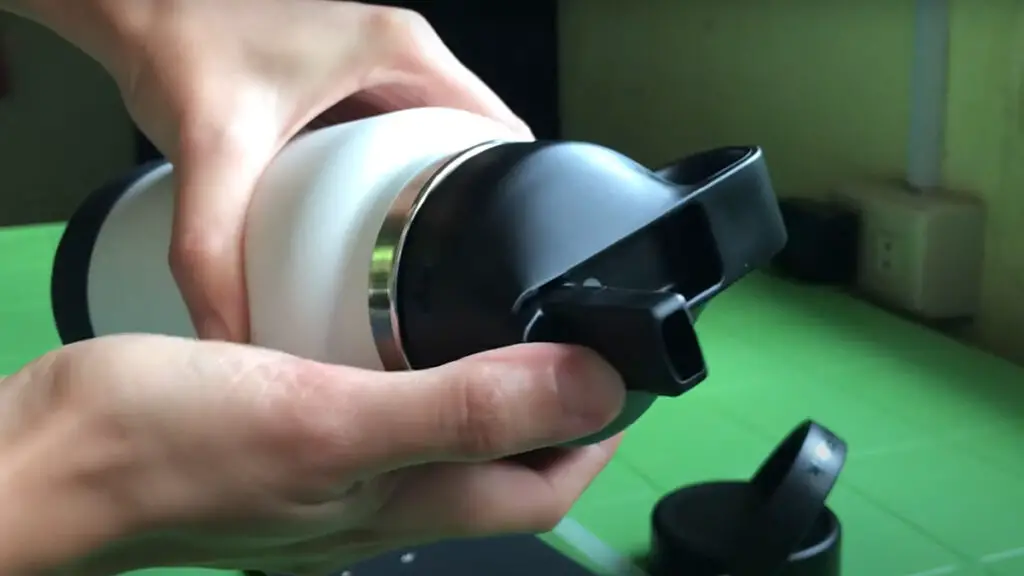 How To Clean Water Bottle With Bleach? Bottles Insider